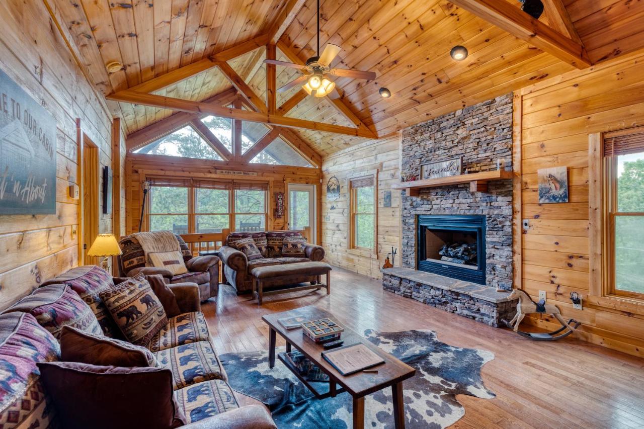 Trout N' About Your Blue Ridge Mountains Retreat, Hot Tub + Game Room! Ellijay Eksteriør bilde