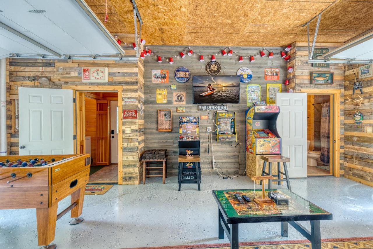 Trout N' About Your Blue Ridge Mountains Retreat, Hot Tub + Game Room! Ellijay Eksteriør bilde