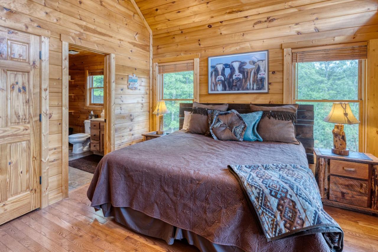Trout N' About Your Blue Ridge Mountains Retreat, Hot Tub + Game Room! Ellijay Eksteriør bilde