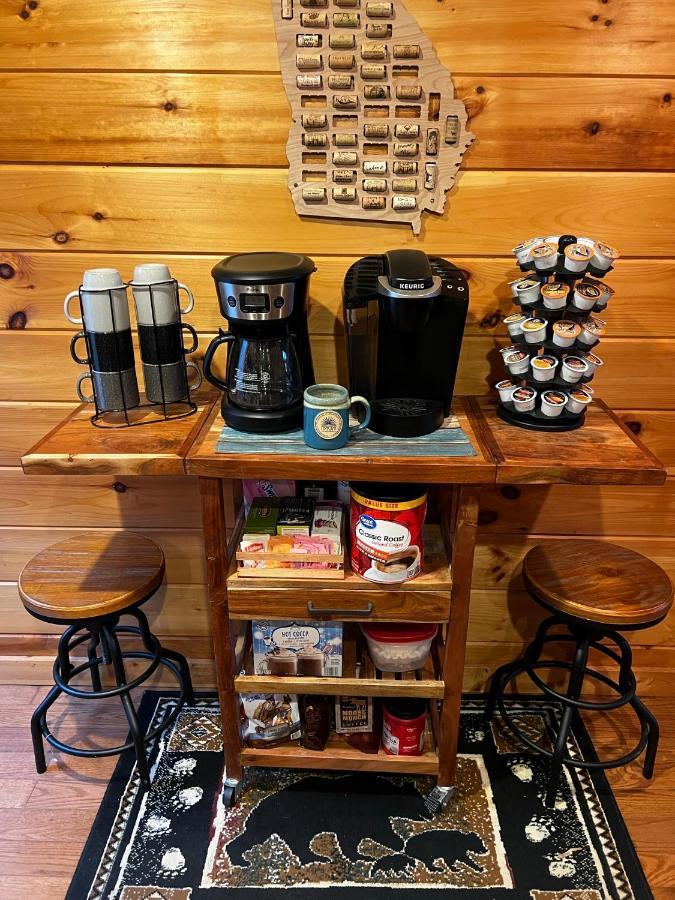 Trout N' About Your Blue Ridge Mountains Retreat, Hot Tub + Game Room! Ellijay Eksteriør bilde